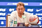 斯卢茨基避单独谈汪海健、谢鹏飞表现：点评团队合作成效胜个人